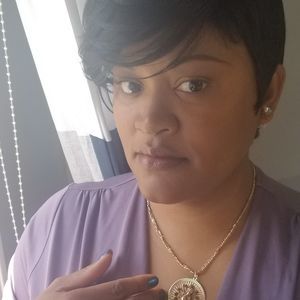 Meet your Posher, Saritza